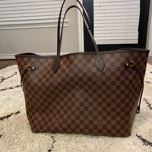 Louis Vuitton Handbags - Louis Vuitton Neverfull GM tote